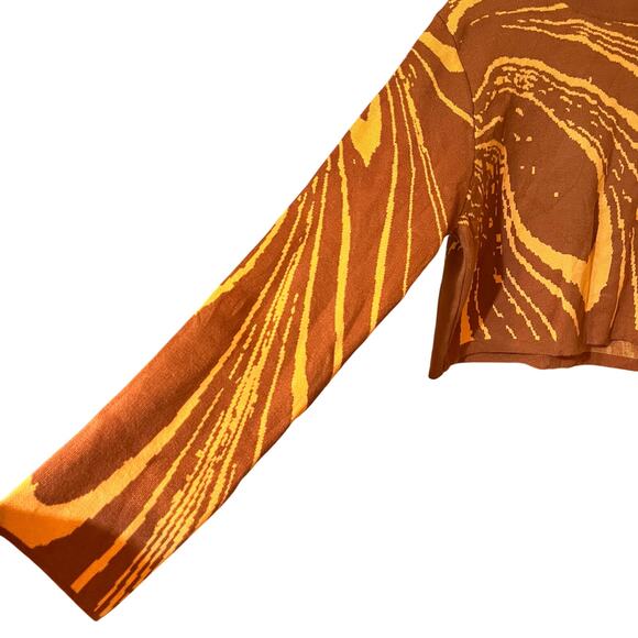 Fashion Nova Maya Cropped Marbled Top - Picture 6 of 11